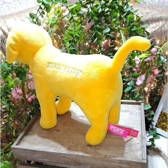 NWOT Victoria Secret Pink Nation Dog 2018 - Picture 5 of 16